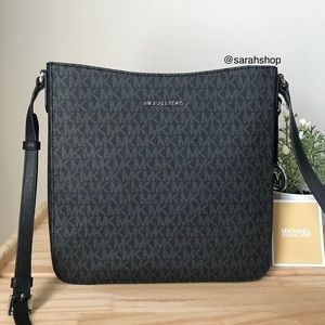 🌼Michael Kors Purse